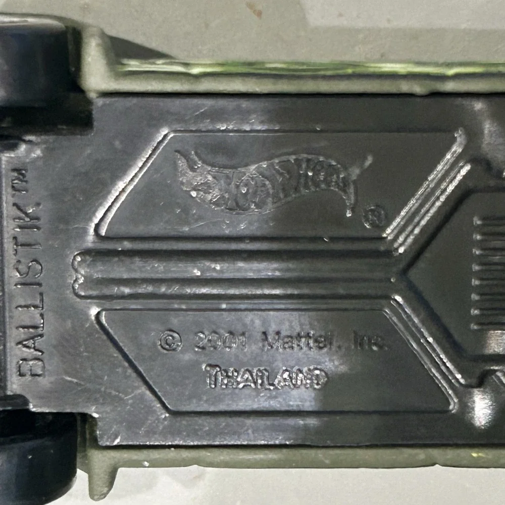 Hot Wheels—Ballistik Matte‎ Green & Flames Die Cast Car 2001